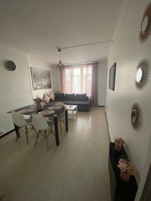 Appartement T4 A Deux Pas De La Gare St Charles Marsella Exterior foto