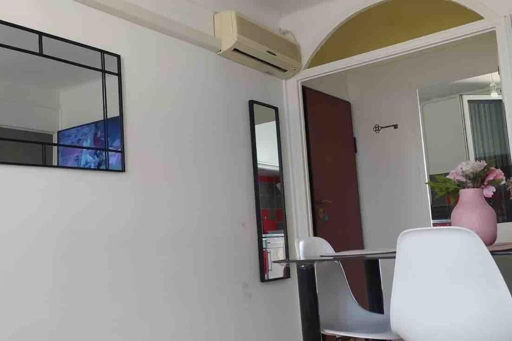 Appartement T4 A Deux Pas De La Gare St Charles Marsella Exterior foto