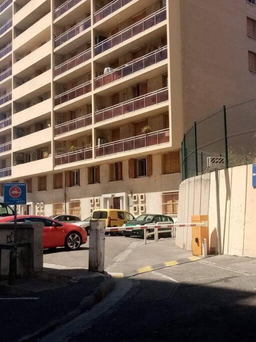 Appartement T4 A Deux Pas De La Gare St Charles Marsella Exterior foto